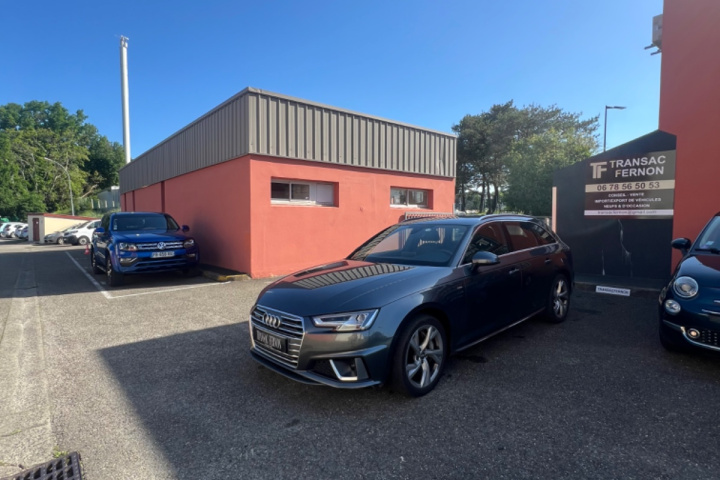 AUDI A4 AVANT