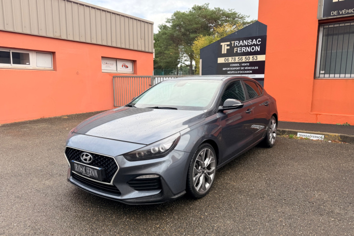 HYUNDAI i30 FASTBACK