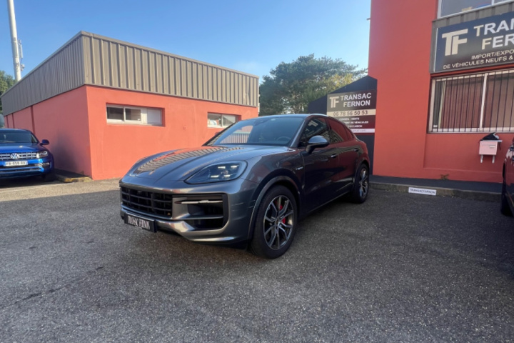 PORSCHE CAYENNE COUPE