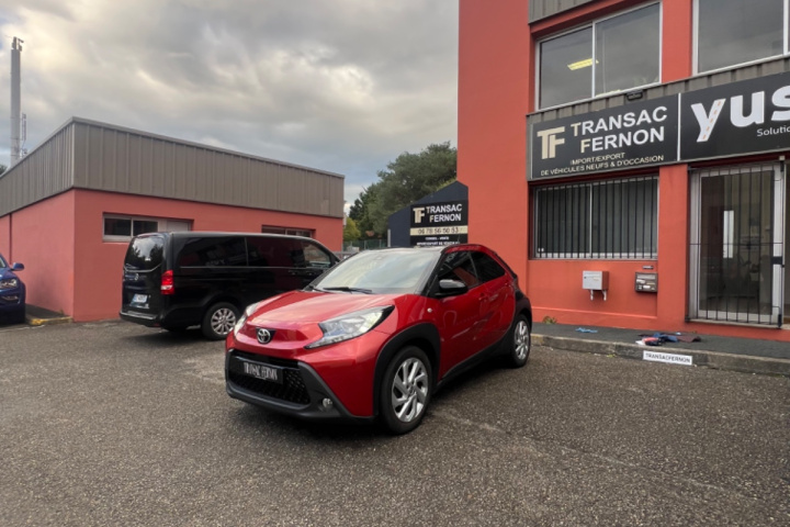 TOYOTA AYGO X